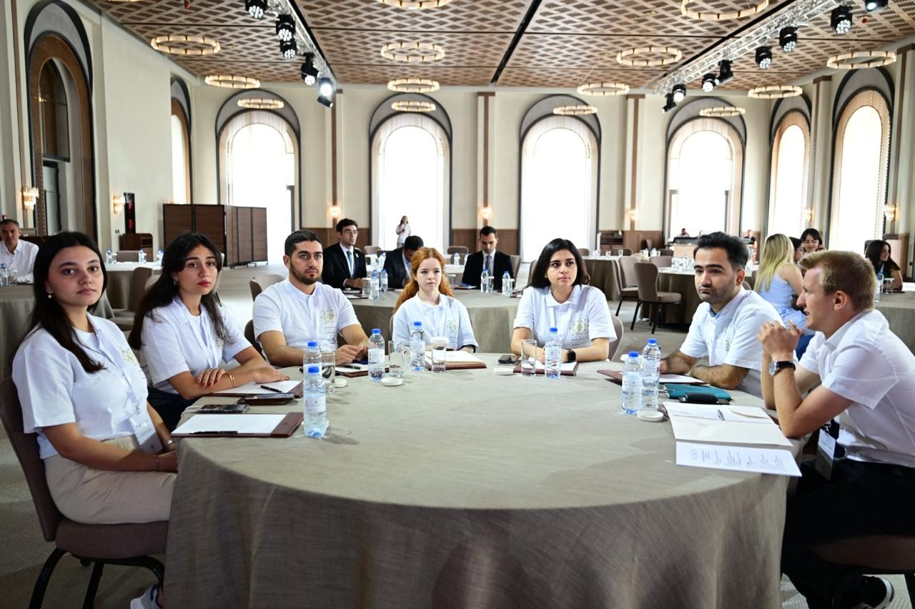 Laçında "Mədəni və yaradıcı sənayelərdə gənclər dalğası” mövzusunda panel müzakirə keçirildi - FOTOLAR